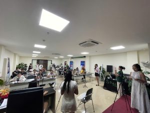 Phần thi thực hành trong buổi thi Livestream chuyên nghiệp